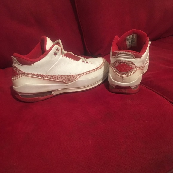 Jordan’s - Picture 2 of 3